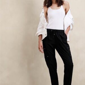 Banana Republic Black Women's Cargo Pants